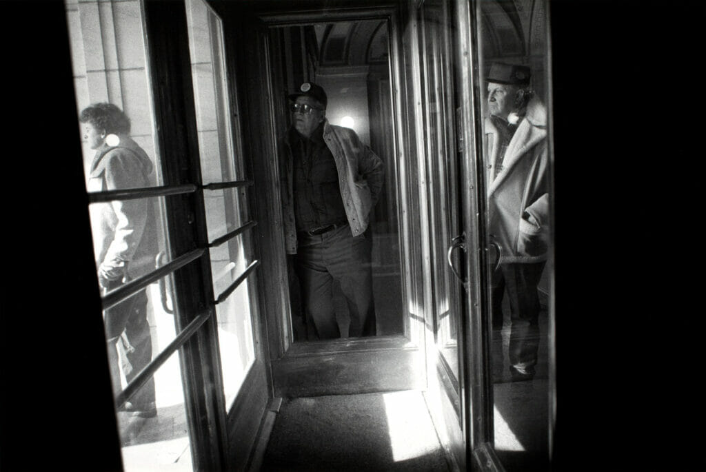 Farmers, Demonstration, St. Paul, Capital Building. Artist: Thomas Frederick Arndt. Date: 1985. Medium: gelatin silver print.