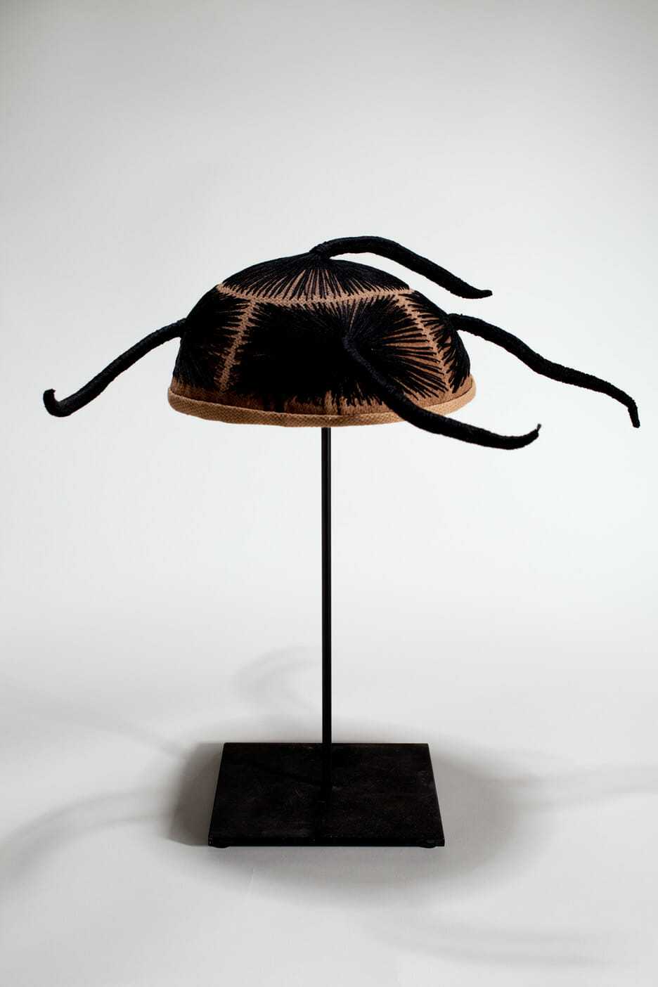 Fingers. Artist: Sonya Y.S. Clark. Date: 1998. Medium: cloth and thread.