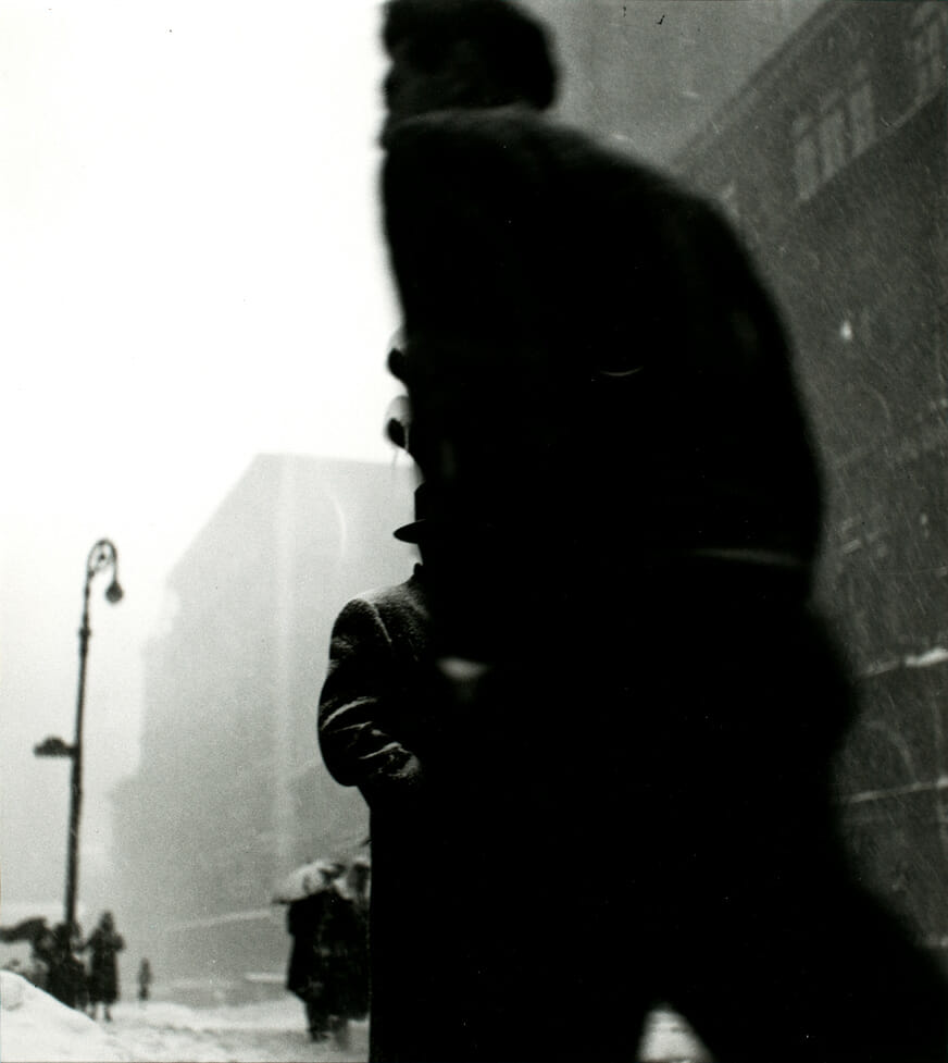 New York. Artist: Ted Croner. Date: ca. 1947-1952. Medium: vintage gelatin silver print.
