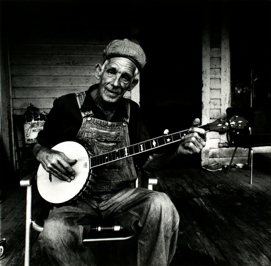 Banjo. Artist: Cavalliere Ketchum. Date: 1973. Medium: gelatin silver print.