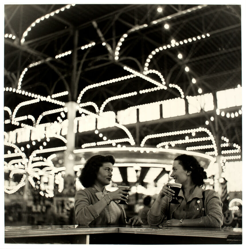 Coney Island-Steeplechase. Artist: Arthur Leipzig. Date: 1952. Medium: vintage gelatin silver print.