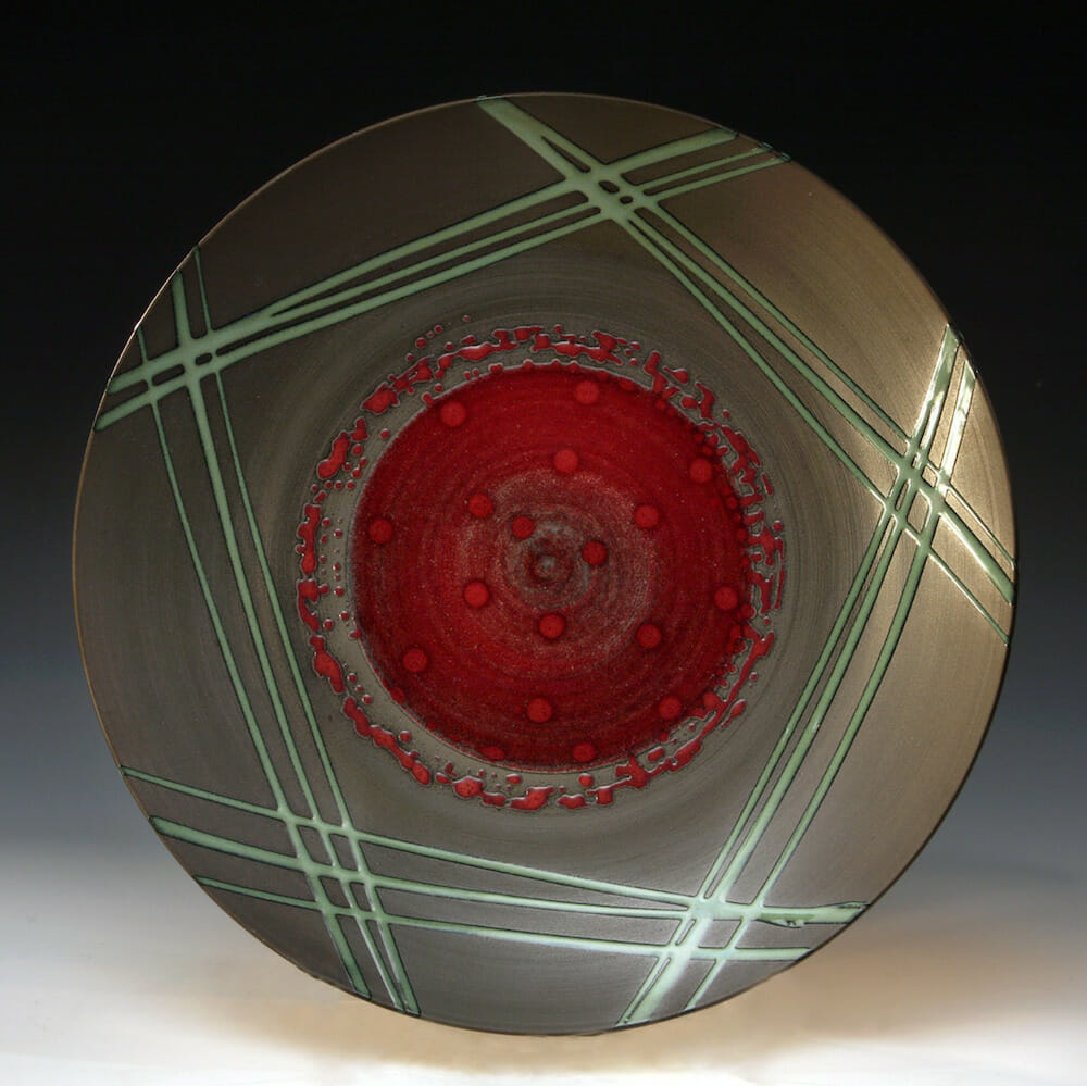 Ceramic plate with lines.
