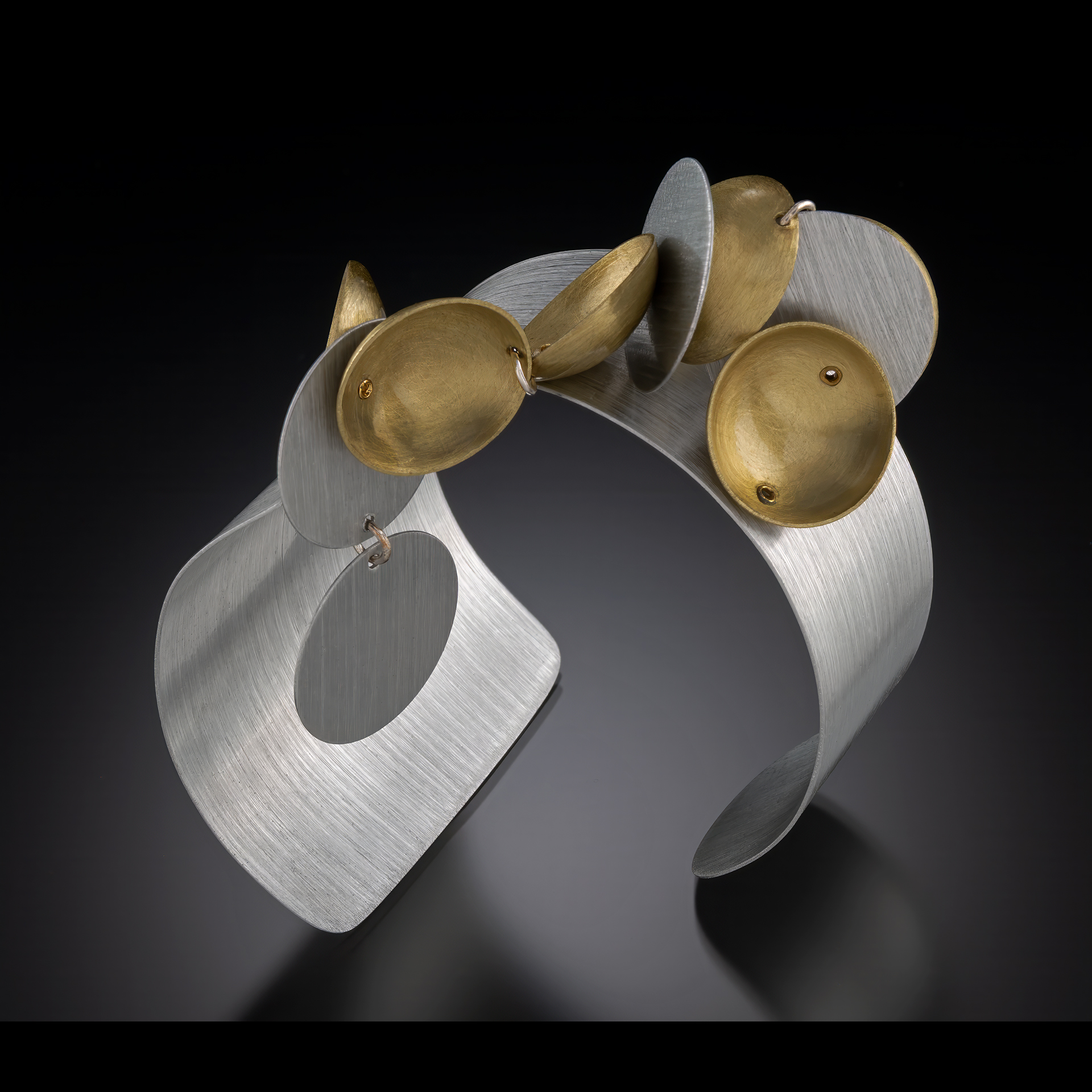 Metal bracelet. 